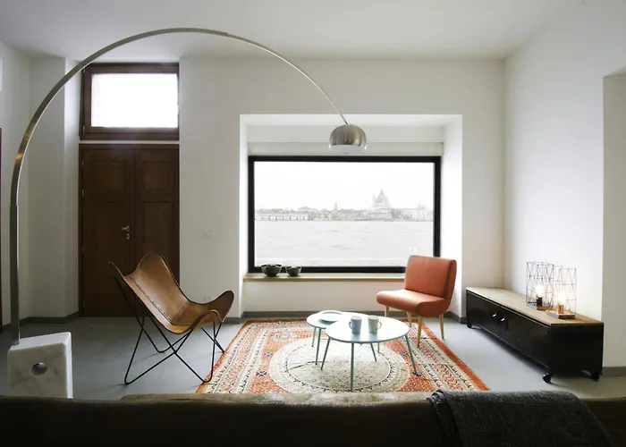 San Mark's Basin View ונציה