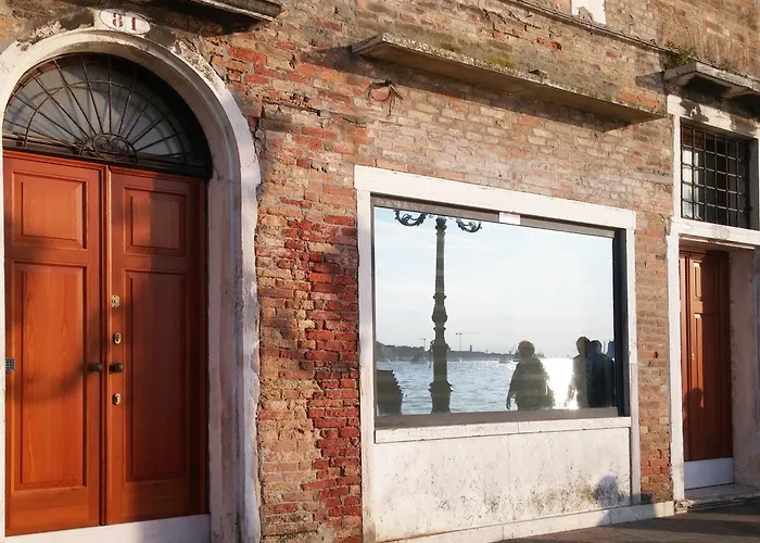 San Mark's Basin View Дом отдыха